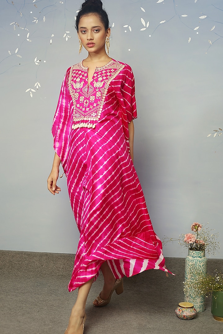 Pink Kaftan With Mirror Work Design by Neha Poddar at Pernia's Pop Up ...