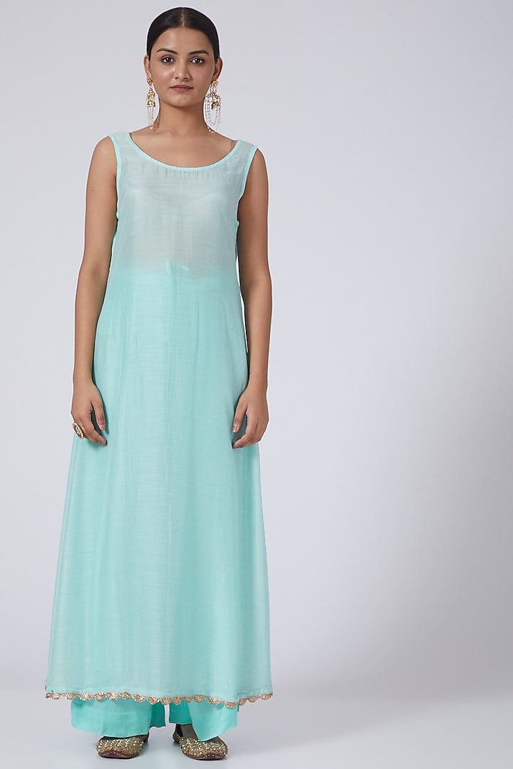 Blue Embellished Kurta Set by Neha Poddar at Pernia's Pop Up Shop