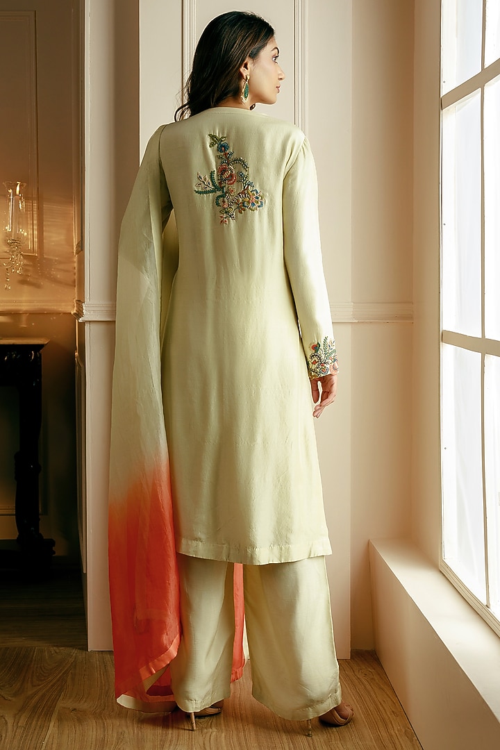 Beige Silk Hand Embroidered Kurta Set by Nehha Nhata at Pernia's Pop Up Shop