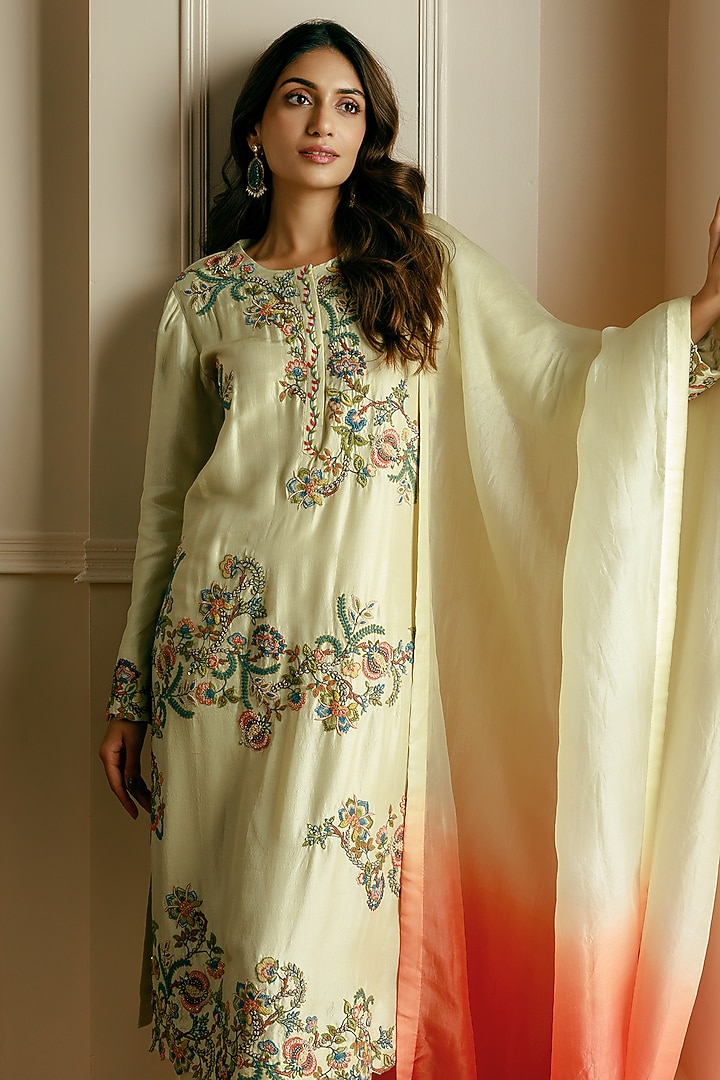 Beige Silk Hand Embroidered Kurta Set by Nehha Nhata at Pernia's Pop Up Shop