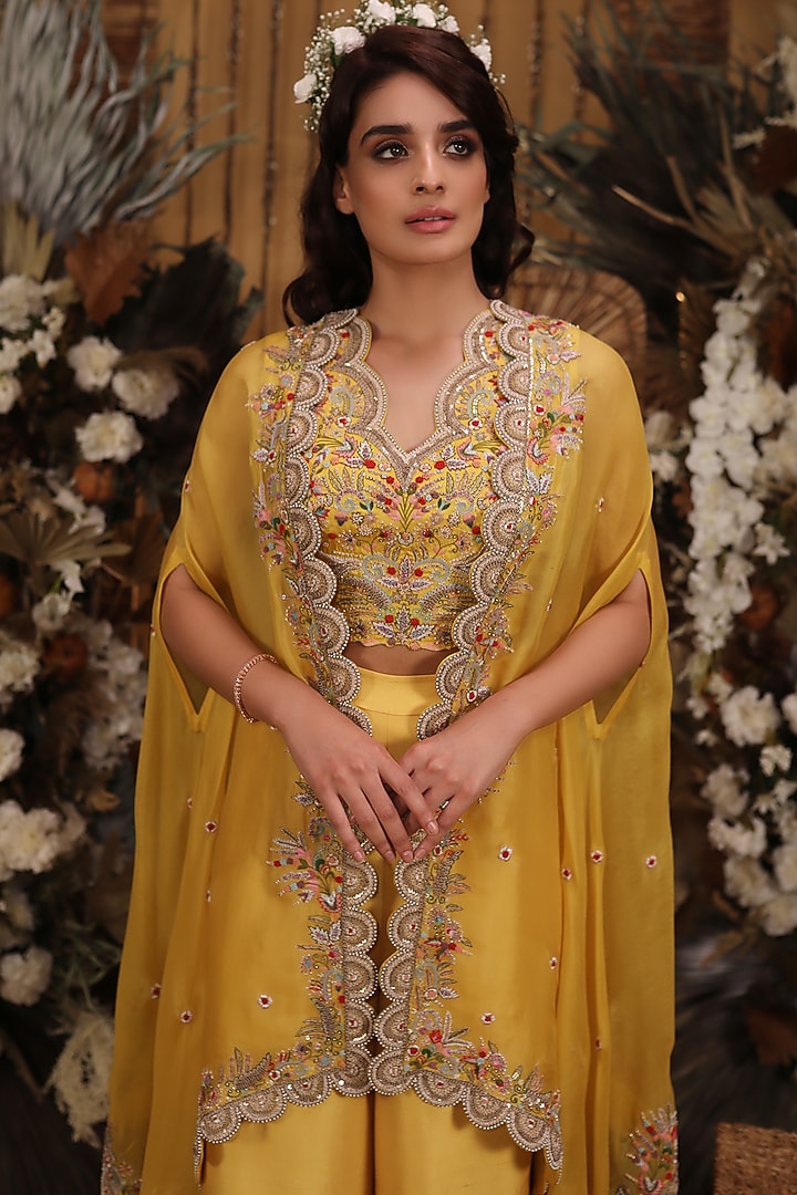 Yellow Scalloped Cape Set by Nehha Nhata at Pernia's Pop Up Shop
