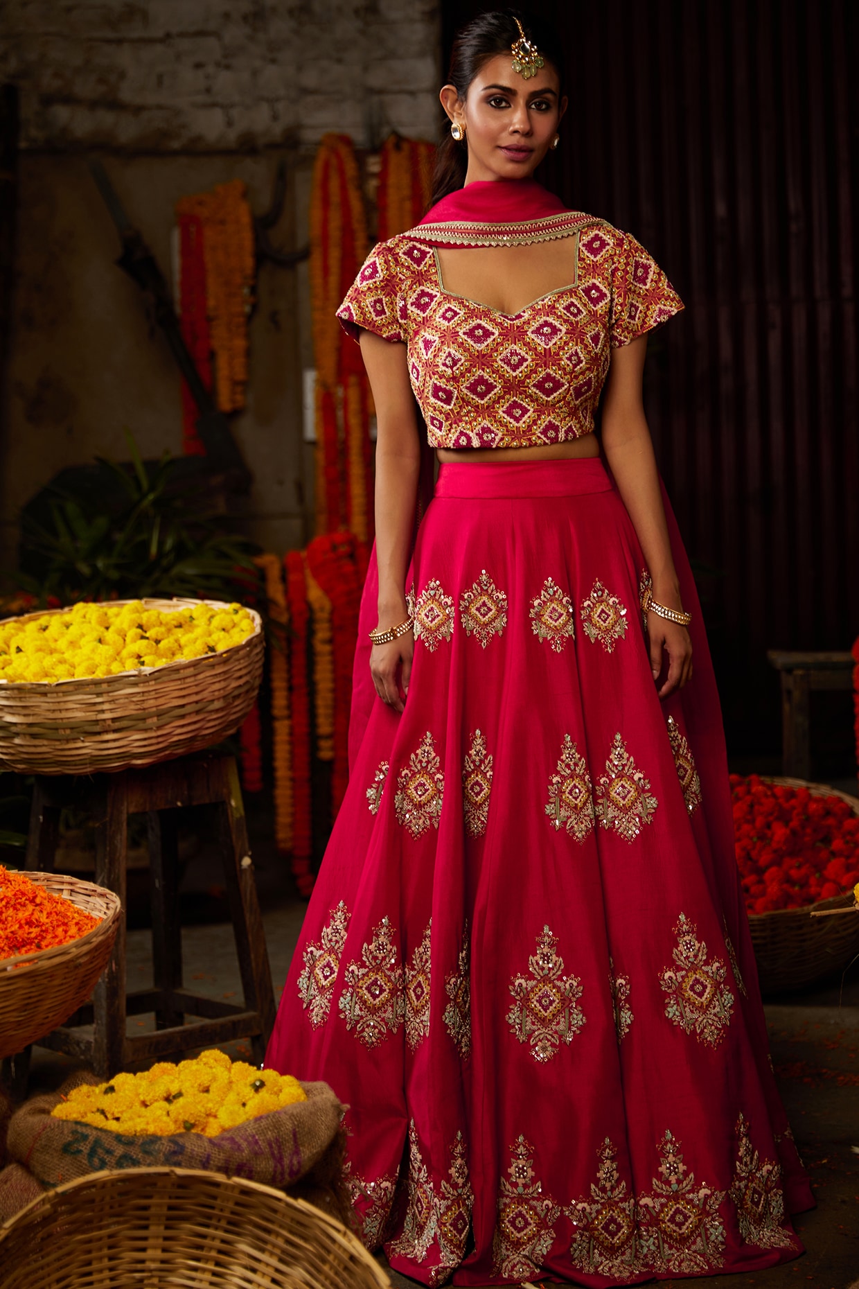 Red Bridal Lehenga For Wedding In India Online Shopping 2023