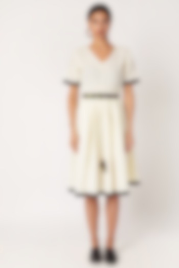 White Embroidered Dress With Printed Belt by Nochee Vida