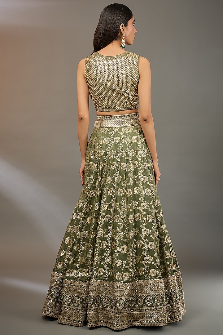 Green Pure Banarasi Hand Embroidered Wedding Lehenga Set by Neha Mehta Couture at Pernia's Pop Up Shop