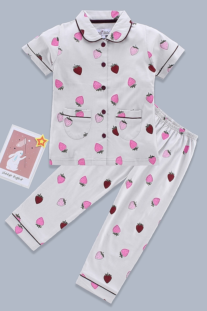 Grey Graphic Printed Night Wear For Girls by Nite Flite