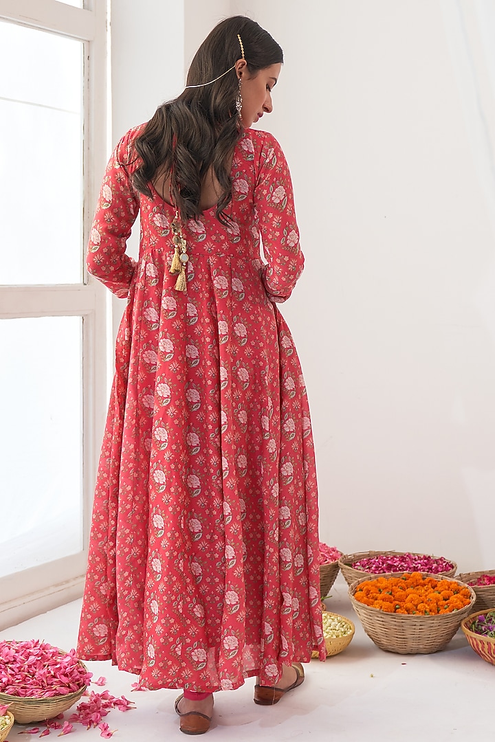 Fuchsia Printed Kalidar Anarkali Set by Negra Elegante at Pernia's Pop Up Shop