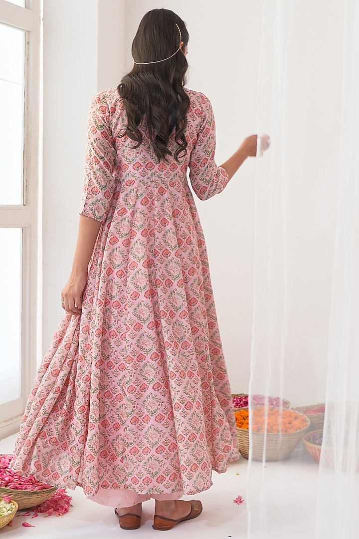 Powder Pink Embroidered Anarkali Set by Negra Elegante at Pernia's Pop Up Shop