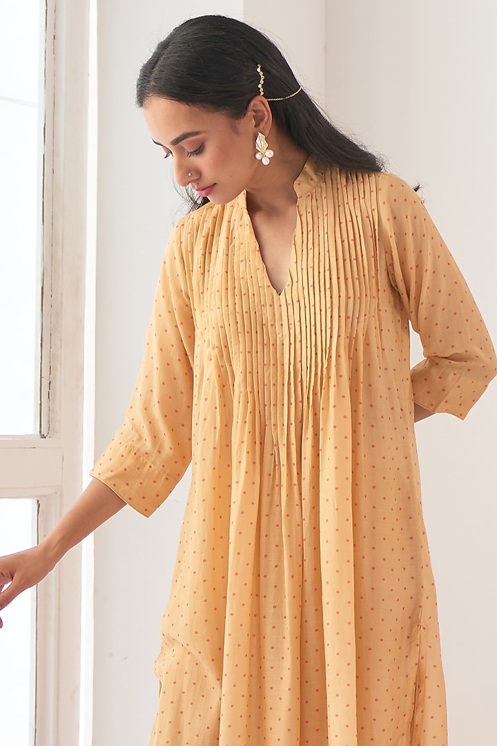 Honey Yellow Cotton Silk A-Line Kurta Set by Negra Elegante at Pernia's Pop Up Shop