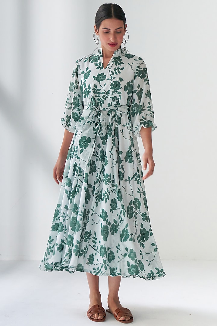 Green Printed Flared Dress by Negra Elegante