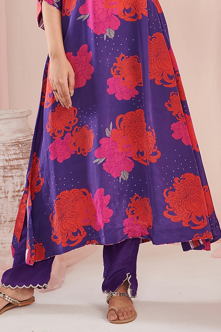 Purple Crepe Digital Printed & Pearl Work Kaftan Set by Negra Elegante at Pernia's Pop Up Shop