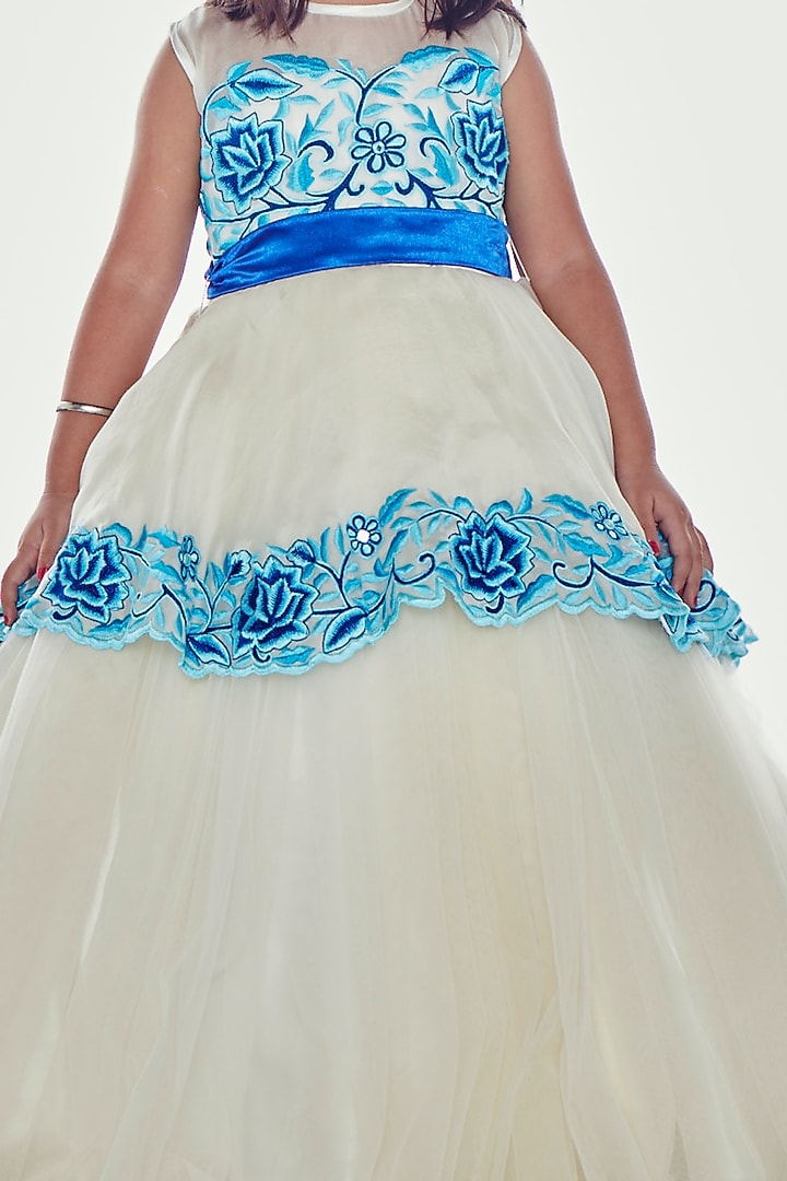 Ivory Embroidered Asymmetric Gown For Girls by Neha Gursahani Kids at Pernia's Pop Up Shop