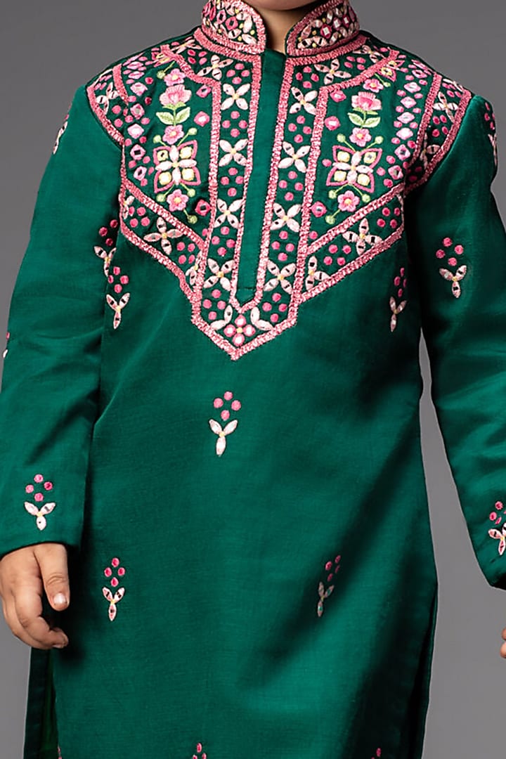 Emerald Green Embroidered Kurta Set For Boys by Neha Gursahani Kids at Pernia's Pop Up Shop