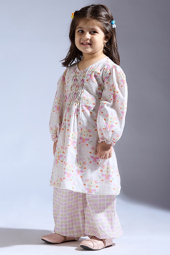 Pink Cambric Printed Kurta Set For Girls by Neha Gursahani Kids at Pernia's Pop Up Shop