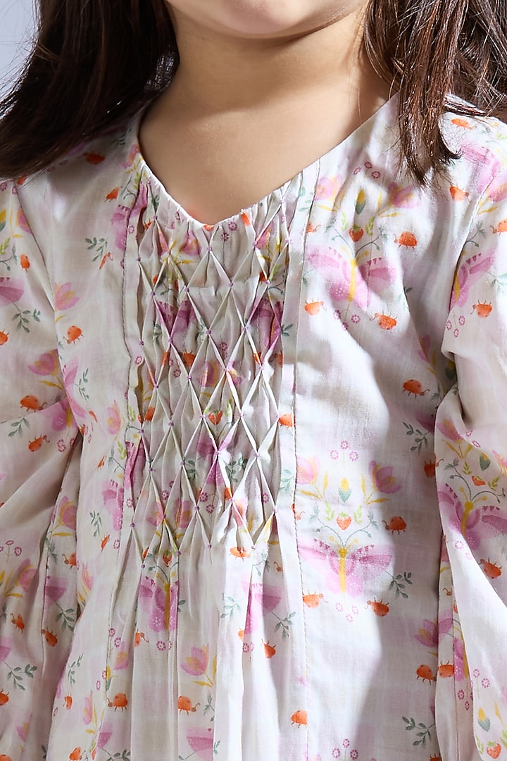Pink Cambric Printed Kurta Set For Girls by Neha Gursahani Kids at Pernia's Pop Up Shop