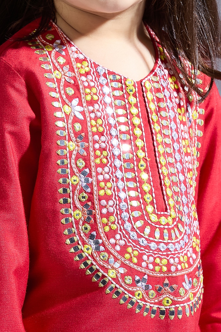 Red Spun Silk Mirror & Thread Embroidered Kurta Set For Girls by Neha Gursahani Kids at Pernia's Pop Up Shop