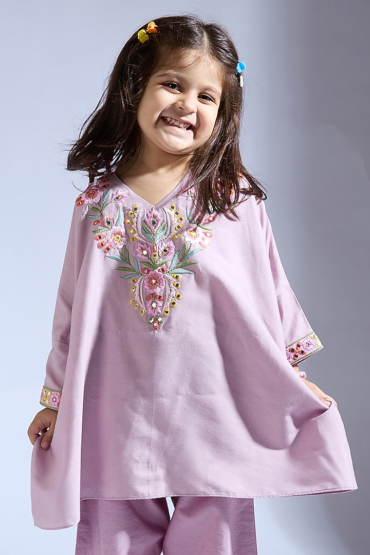 Light Purple Spun Silk Mirror & Thread Work Kurta Set For Girls by Neha Gursahani Kids at Pernia's Pop Up Shop