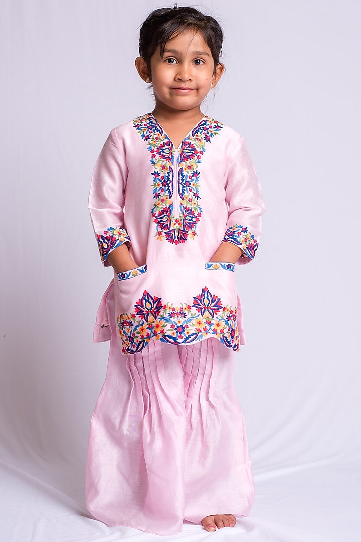 Baby Pink Embroidered Kurta Set For Girls by Neha Gursahani Kids at Pernia's Pop Up Shop
