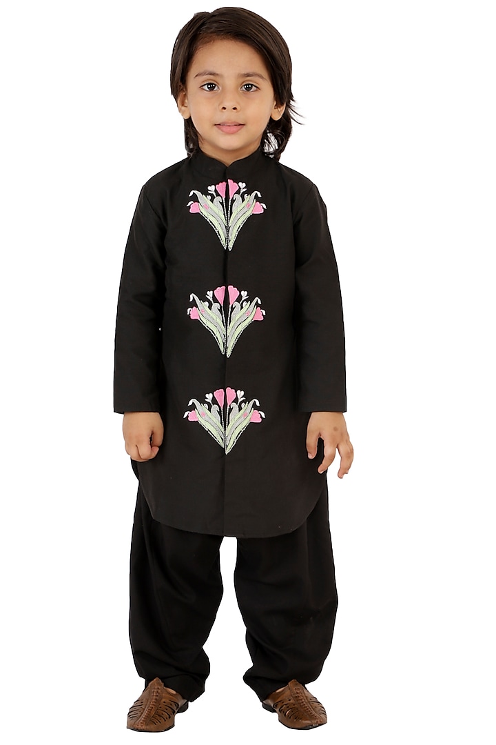 Black Embroidered Kurta Set For Boys by Neha Gursahani Kids