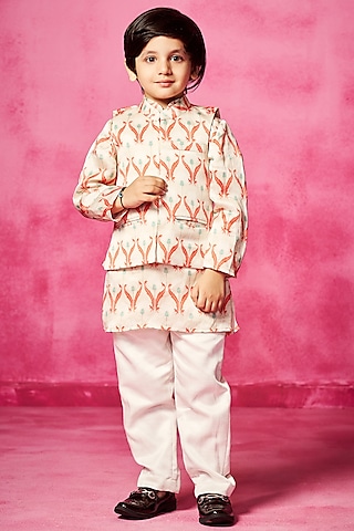 Ivory Satin Linen Printed Kurta Set For Boys by Neha Gursahani Kids