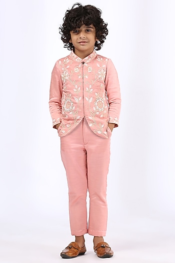 Peach Embroidered Bundi Jacket Set For Boys by Neha Gursahani Kids at Pernia's Pop Up Shop