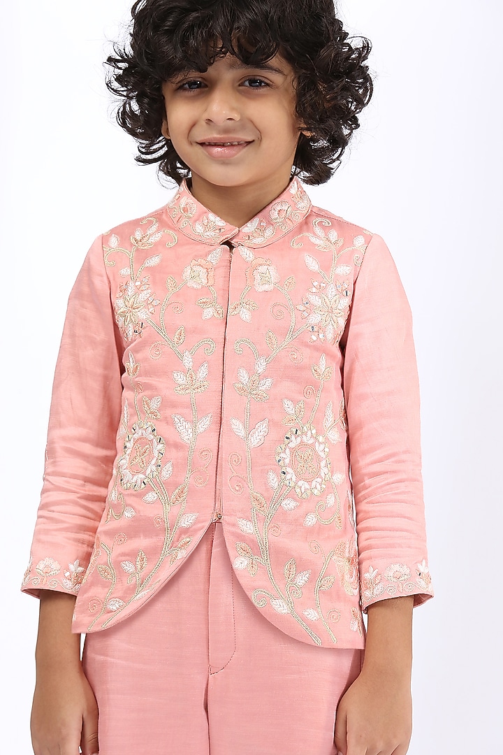 Peach Embroidered Bundi Jacket Set For Boys by Neha Gursahani Kids at Pernia's Pop Up Shop