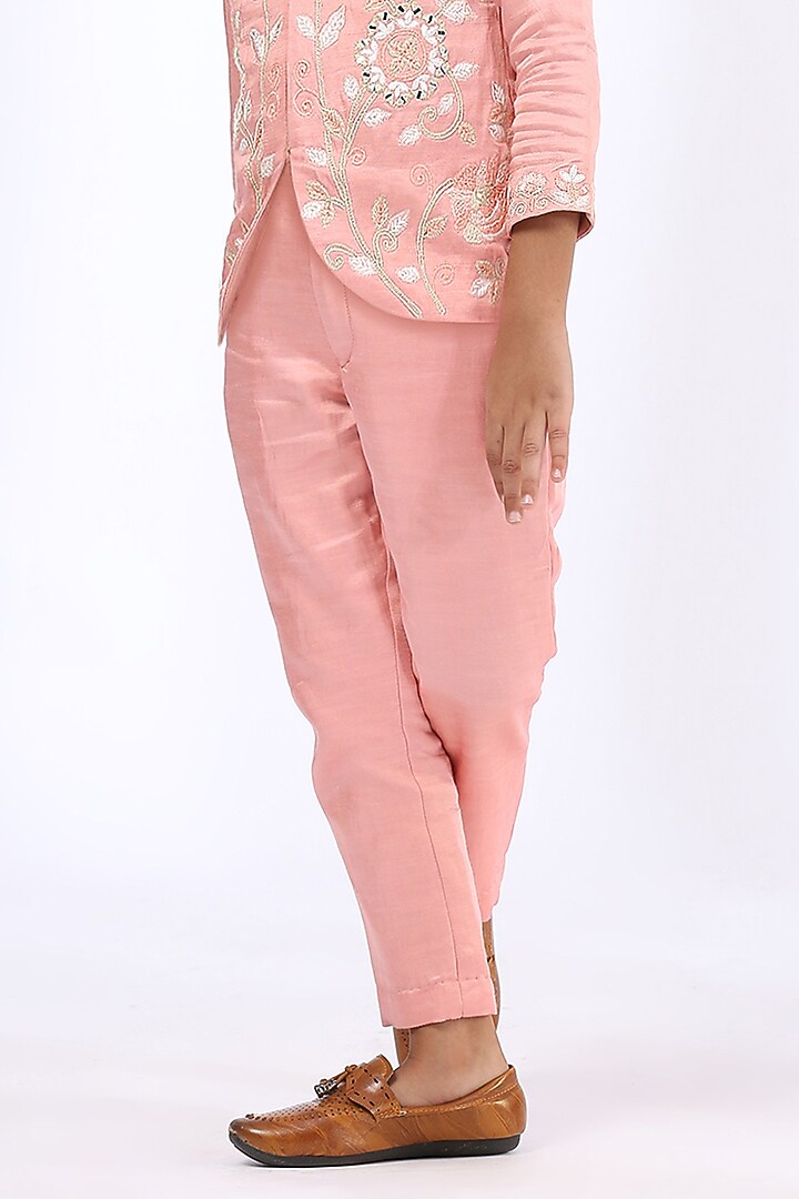 Peach Embroidered Bundi Jacket Set For Boys by Neha Gursahani Kids at Pernia's Pop Up Shop