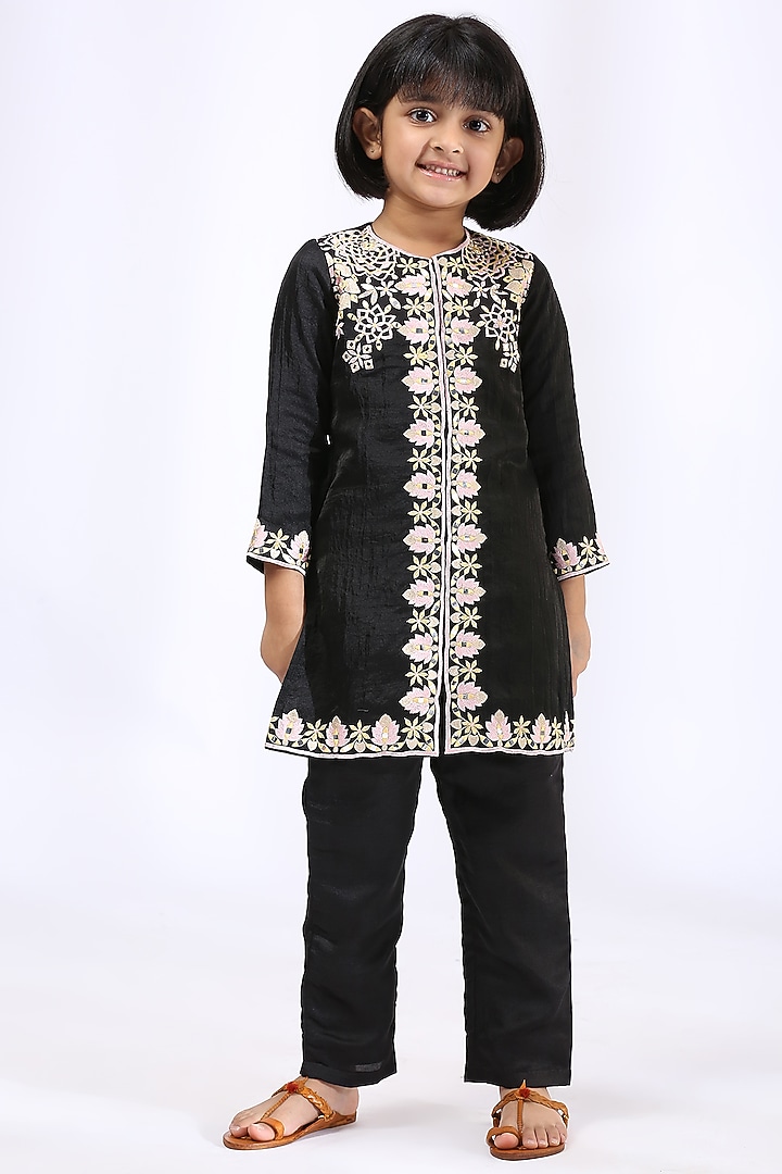 Black Satin Linen Kurta Set For Girls by Neha Gursahani Kids at Pernia's Pop Up Shop