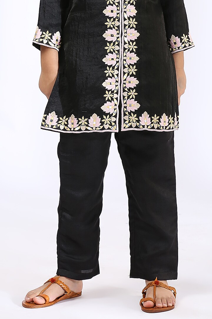 Black Satin Linen Kurta Set For Girls by Neha Gursahani Kids at Pernia's Pop Up Shop