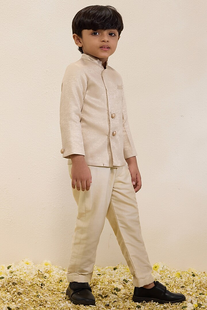 Ivory Shimmer Sherwani Set For Boys by Neha Gursahani Kids at Pernia's Pop Up Shop