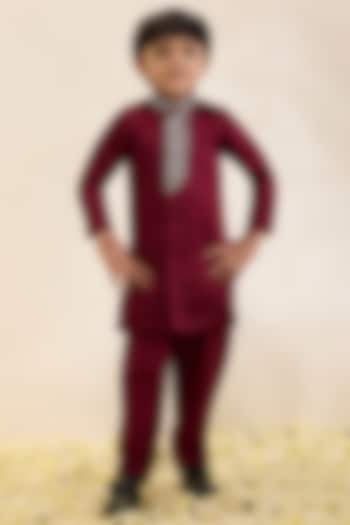 Maroon Satin Linen Hand Embroidered Sherwani Set For Boys by Neha Gursahani Kids at Pernia's Pop Up Shop