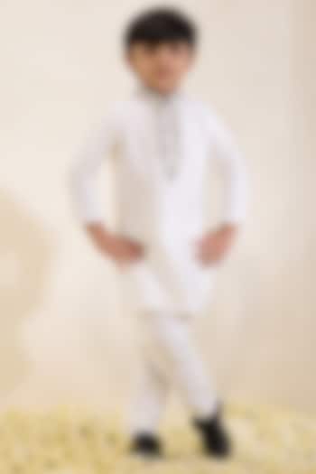 Ivory Spun Silk Embroidered Kurta Set For Boys by Neha Gursahani Kids at Pernia's Pop Up Shop