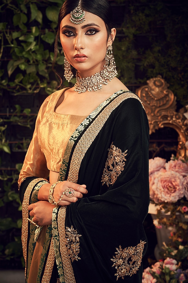 Gold & Emerald Green Zardosi Embroidered Wedding Lehenga Set by Ranian at Pernia's Pop Up Shop
