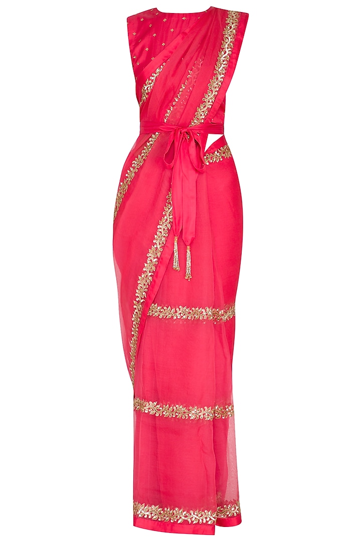 Red Embroidered Saree Set With Belt by Ranian