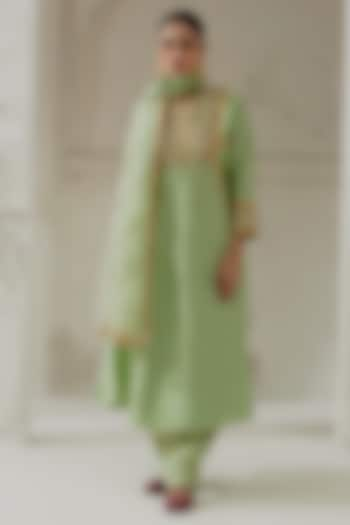 Mint Green Blended Silk Floral Hand Embroidered Kalidar Kurta Set by Ranian at Pernia's Pop Up Shop