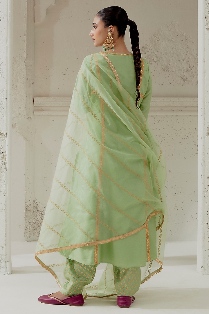 Mint Green Blended Silk Floral Hand Embroidered Kalidar Kurta Set by Ranian at Pernia's Pop Up Shop