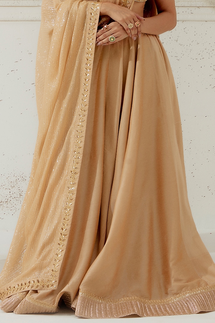 Gold Blended Silk Wedding Lehenga Set by Ranian at Pernia's Pop Up Shop