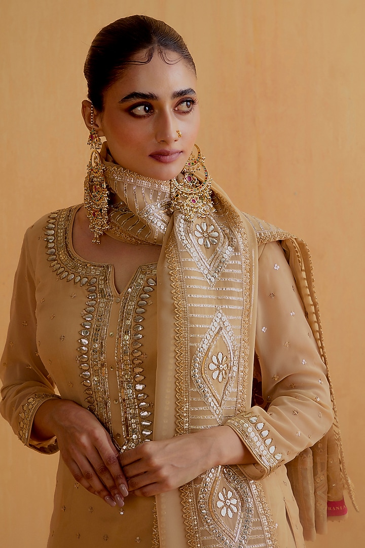 Gold & Beige Georgette Gota-Patti Kurta Set by Ranian at Pernia's Pop Up Shop