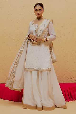 White Georgette Gota-Patti Kurta Set by Ranian