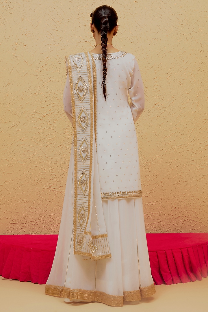 White Georgette Gota-Patti Kurta Set by Ranian at Pernia's Pop Up Shop