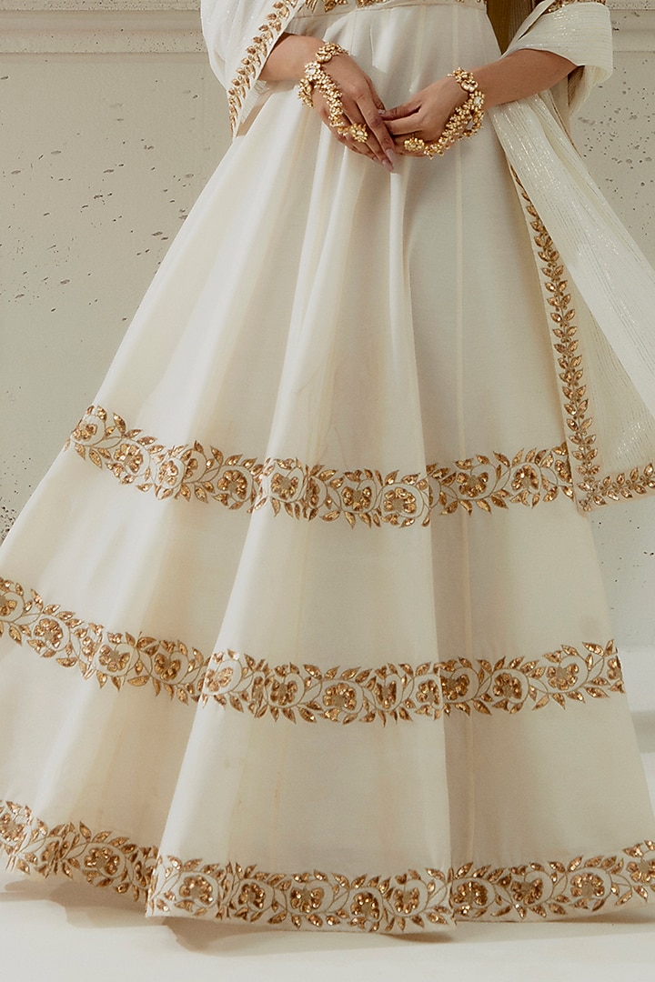 Ivory Blended Silk Zardosi Embroidered Wedding Anarkali Set by Ranian at Pernia's Pop Up Shop
