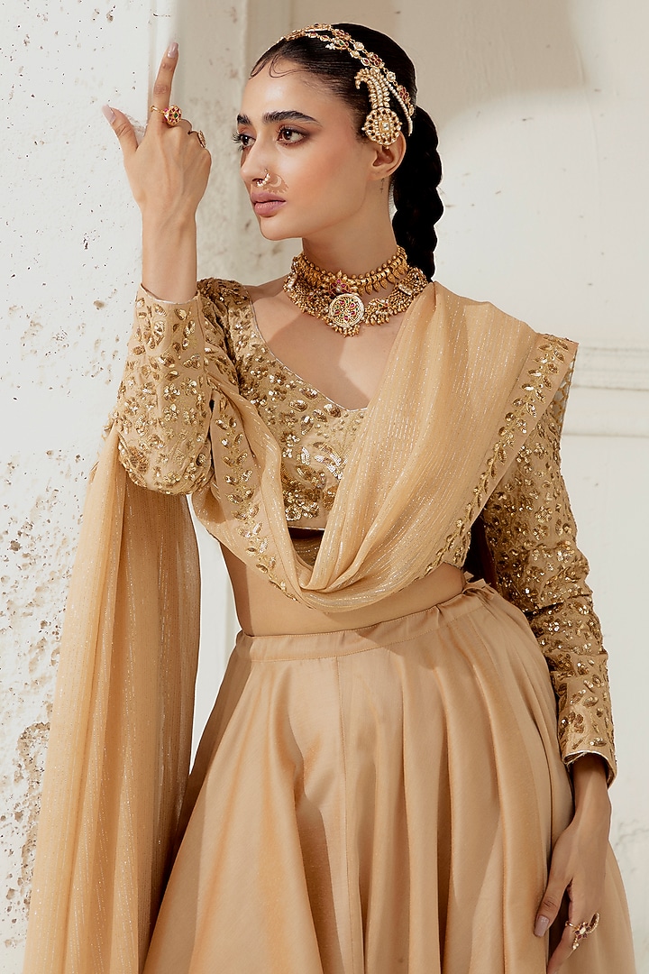 Gold Blended Silk Wedding Lehenga Set by Ranian at Pernia's Pop Up Shop