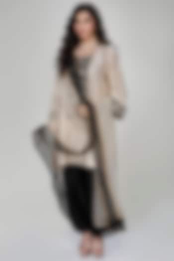 Almond Silk Wrinkled Texture Dogri Kurta Set by Ranian at Pernia's Pop Up Shop