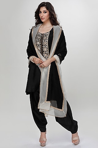 Black Blended Silk Dogri Kurta Set by Ranian