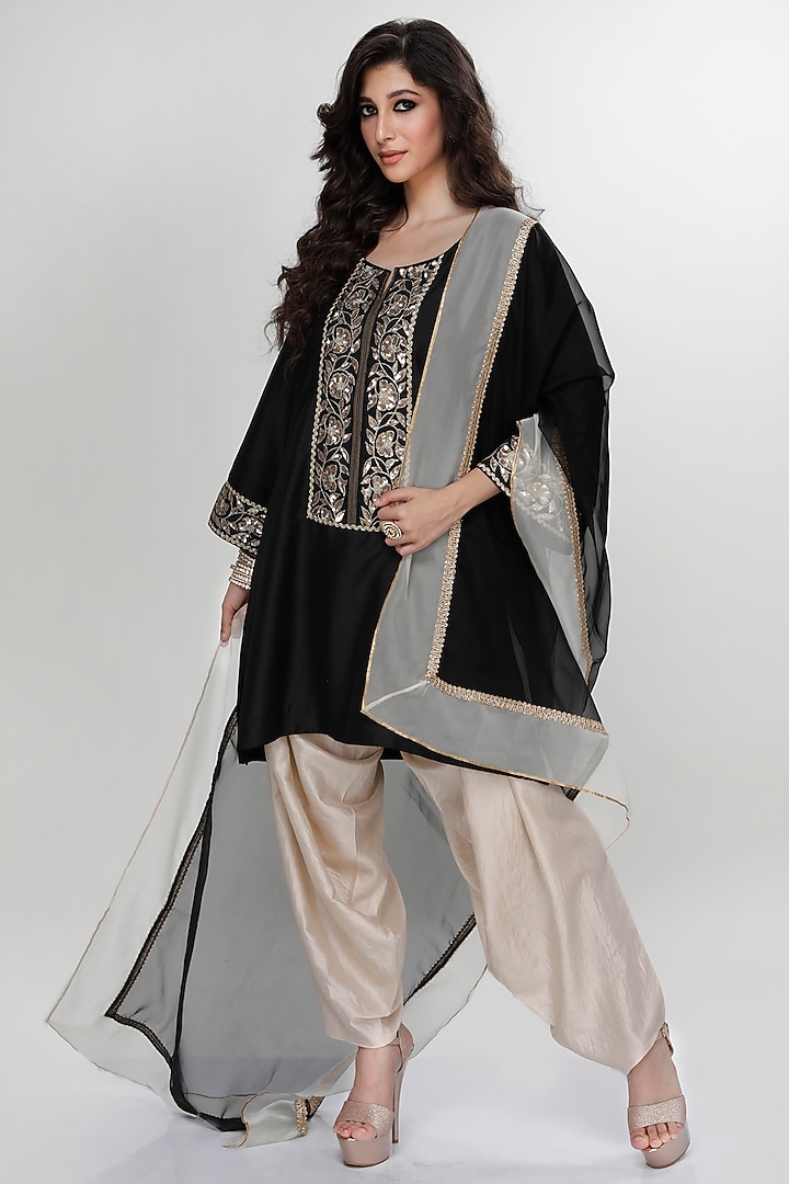 Black Blended Silk Dogri Kurta Set by Ranian at Pernia's Pop Up Shop