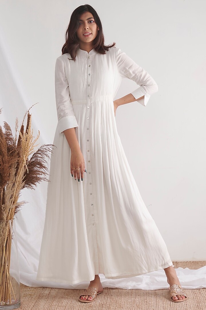White Pintucked Summer Dress by Negra Elegante at Pernia's Pop Up Shop