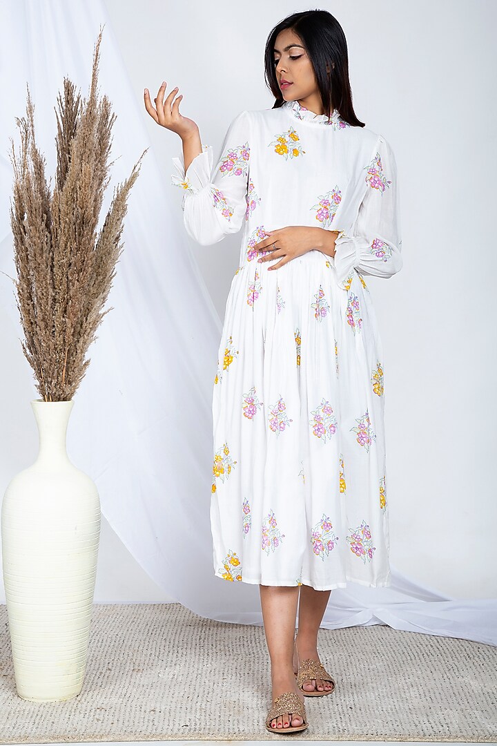 White Printed Ruffled Dress by Negra Elegante at Pernia's Pop Up Shop