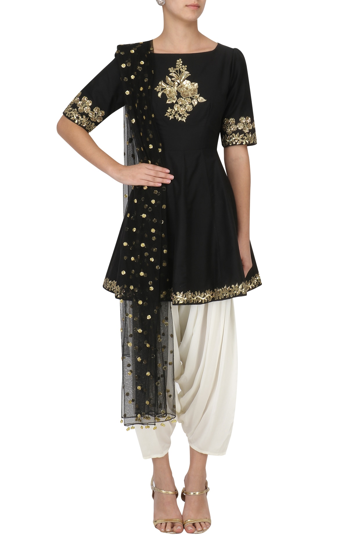 black dhoti salwar