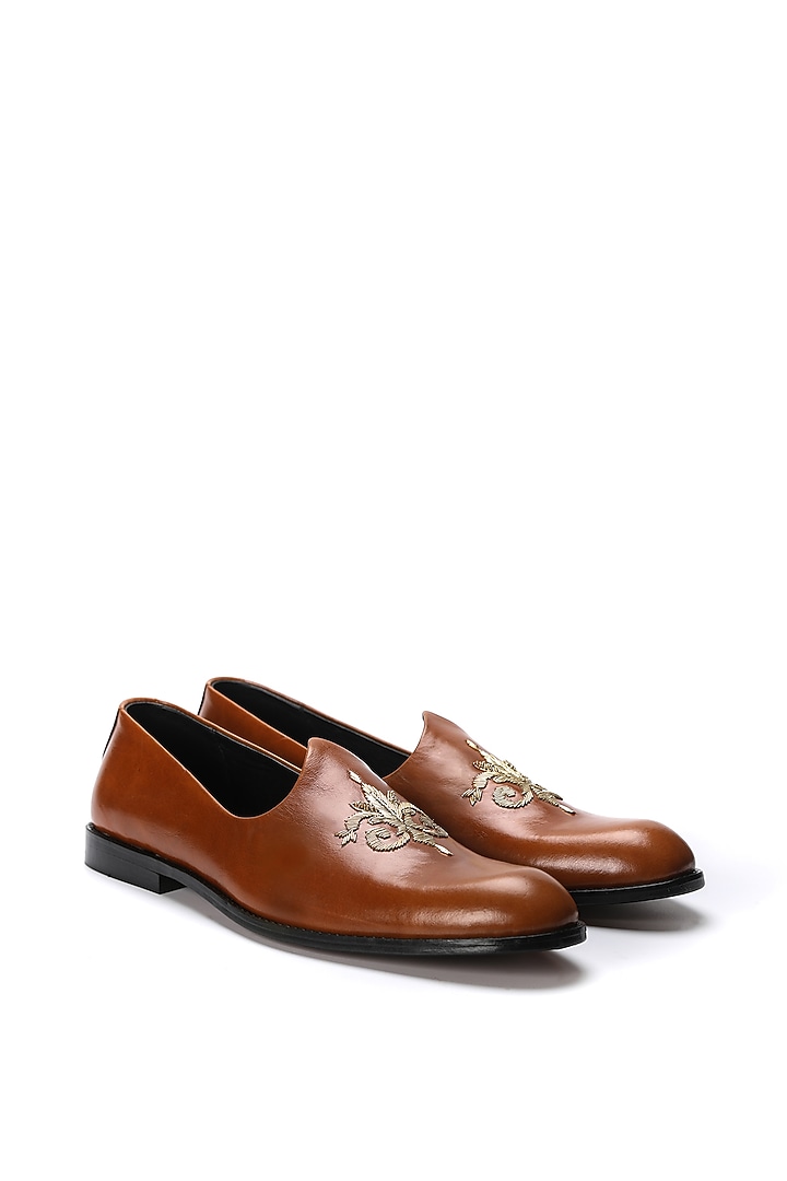 Tan Brown Napa Leather Embroidered Mojaris by NIDHI BHANDARI MEN at Pernia's Pop Up Shop