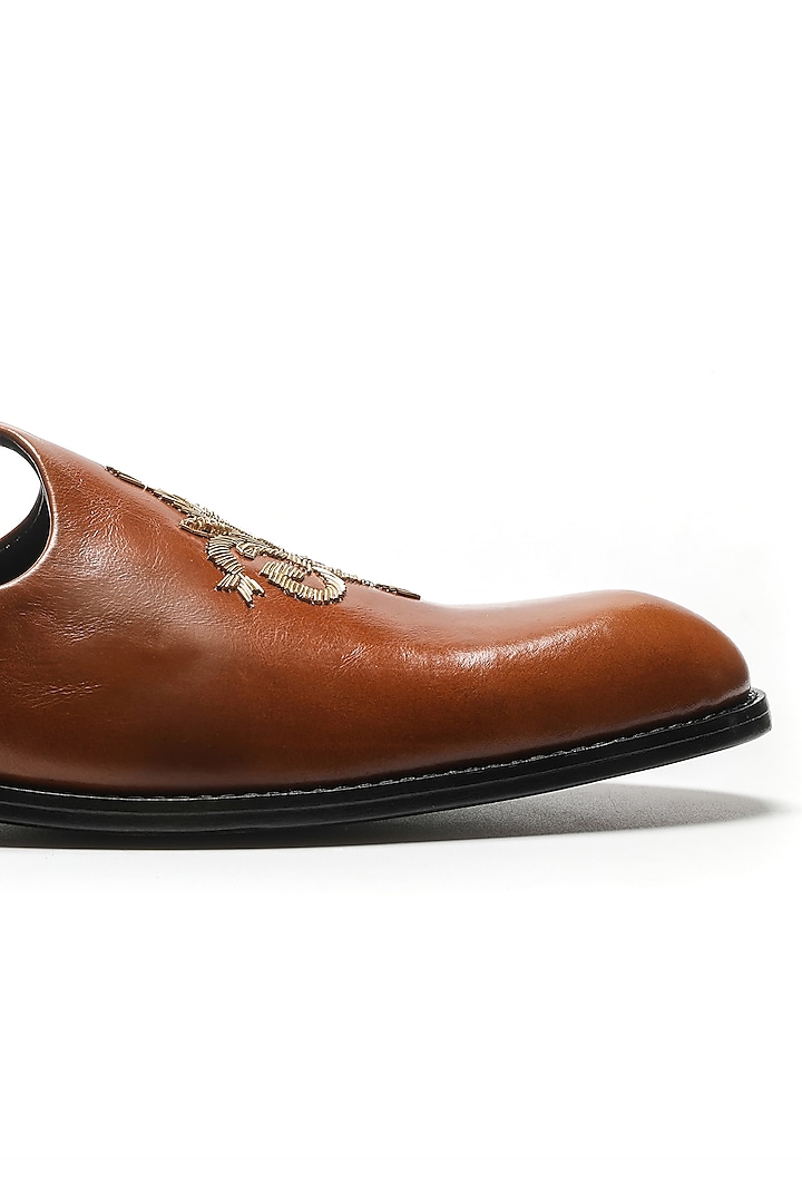 Tan Brown Napa Leather Embroidered Mojaris by NIDHI BHANDARI MEN at Pernia's Pop Up Shop