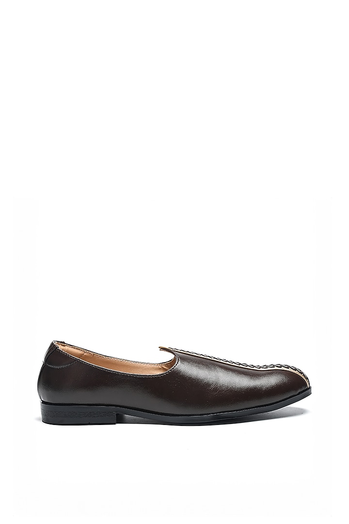 Brown Leather Mojaris by NIDHI BHANDARI MEN at Pernia's Pop Up Shop